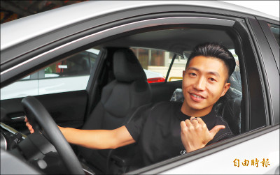 《嘉義》港口宮擲筊送車 新竹男連10聖筊開走