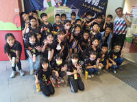 高雄學童歡度兒童節 扮環球特務闖關激發創造力