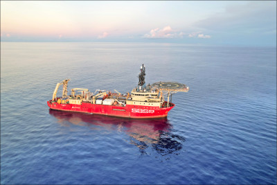 美憂海底電纜 遭中國維修船竊密