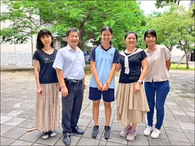 花蓮會考女狀元 陳雅捷喜愛閱讀