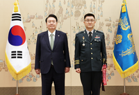 南韓戒嚴》軍隊進駐國會 陸軍參謀總長朴安洙任戒嚴司令