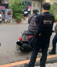 花蓮甜點店挺下架傅崐萁遭嗆 阿伯怒飆搞什麼罷免：好好做生意不好嗎