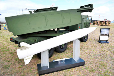 澳洲強化長程嚇阻 首批海馬斯系統到手