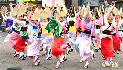 《北市》錫口文化節 日本百位阿波舞者踩街 《北市》錫口文化節 日本百位阿波舞者踩街