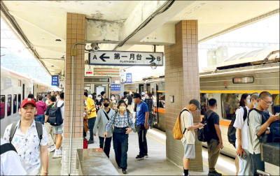 北迴線搶修 24日雙線通行／隧道內路軌損壞嚴重 預估21日先恢復單線雙向行車