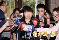 傳簡奇陞開始被足球圈攻擊  她站出來喊話：誰敢動人脈出手就封殺