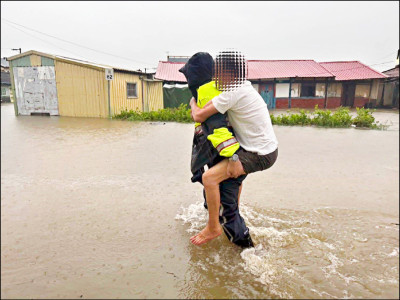 後壁雨災 百年芳榮米廠也淹水