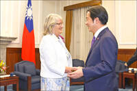 法國友台派怒轟親中報告 聲明痛斥北京謊言：台灣不是中國一省！