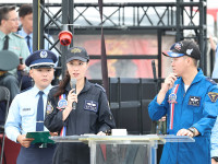 「雷虎」傳承典禮有「嬌點」  謝蕓梃少校亮麗現身擔任說明官