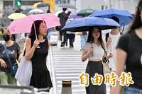 7縣市大雨特報！西南氣流減弱但水氣仍多