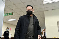 白狼兒子張瑋跑了  北檢發布通緝