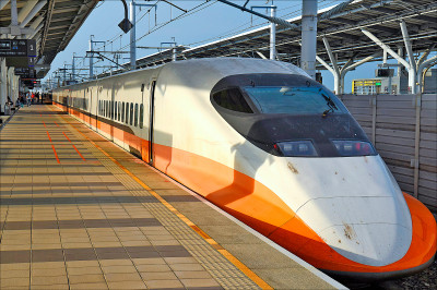 盜高鐵點數換禮券 2男起訴