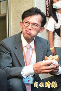 央廣吳姓工程師不只換首頁！ 鍾年晃爆「動了其他手腳」