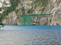 地震後又土石崩塌！立霧溪堰塞湖高漲 隧道滅頂「鏡頭君」陣亡