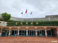 豪雨不斷！宜蘭縣週二停止上班、上課