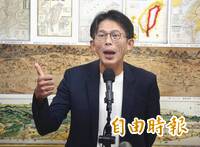 岳父被爆違建黃國昌批「潑糞」 鏡週刊22字聲明反嗆「關了他」