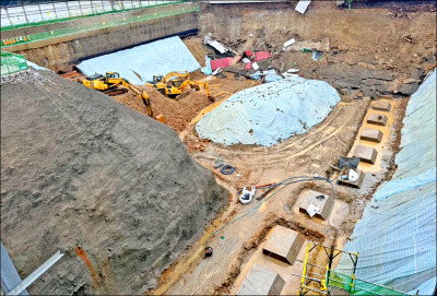連日豪大雨 龜山2社宅基地崩塌