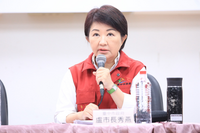 豬瘟案獸醫都能湊一桌麻將了! 盧秀燕FB再被灌爆:臉皮比豬皮還厚