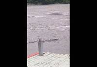 燕子口堰塞湖潰流！立霧溪暴漲瞬間影片曝 部落直呼像海嘯