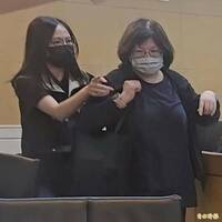 國民黨組發會副主委黃碧雲涉造假連署 羈押3個多月後50萬交保 國民黨組發會副主委黃碧雲涉造假連署 羈押3個多月後50萬交保