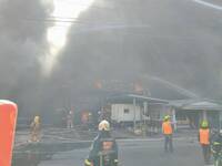 新北樹林鐵皮屋大火飄濃煙 柑園國小500多名師生下午停課