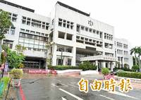 檢察官摸帥警大腿噁稱「肉棒給我看一下」 判免除職務轉任檢事官
