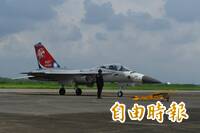 川普上任後首次 美對台軍售百億F-16、C-130、IDF零件