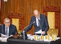 立院三讀》藍白硬闖公投綁大選  綠批重演選務混亂