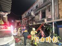 台南鬧區氣爆威力強大！鐵捲門炸飛釀2傷 波及10住宅