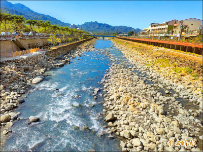 日月潭清淤排砂 台電允加強沖刷