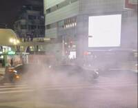 北捷丟煙霧彈揮刀砍人 嫌犯遭警包圍墜樓命危送醫