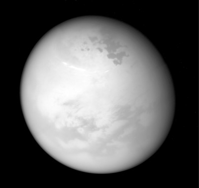 中英對照讀新聞》New study casts doubt on Titan’s hidden ocean新研究質疑泰坦存在地下海洋