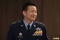 歷經105砲擊驚魂丶黑鷹空難不死   幻象飛官曹進平升任漢翔董事長