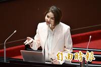 從生殖醫學中心到提案修法都是她 陳菁徽挨轟「壯世代翻版」