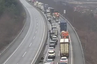 南韓高速公路爆多起連環車禍 30輛車捲入釀4死