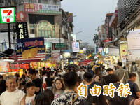 台中知名手搖飲疑喝到「蟑螂蛋」 店家稱是「蕎麥」捏爆爆漿已停業