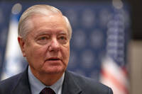 就在今晚！ 美軍恐突襲伊朗 川普鐵桿盟友驚曝：請為官兵祈禱