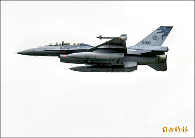 天安二號特檢完成 聯隊長帶頭復飛F-16V