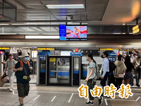 外國倫批「台北3退步」 北捷變吵又晃、公園散步還要怕被車撞