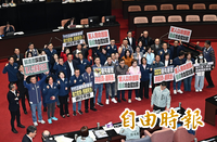 藍白提新興預算逕付二讀「國防部僅一項」 周軒傻眼：沒了？