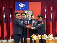 台南新任分局長、大隊長交接 副市長姜淋煌勉強化治安、交通