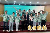 湧言會搶攻2026！王定宇率11新人亮相 自曝「28歲參選時僅剩5萬」