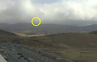 阿蘇火山口邊發現直升機殘骸 直播鏡頭疑捕捉到墜毀瞬間