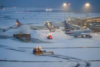 疫情以來最大！美國冰風暴強襲 單日逾萬航班取消