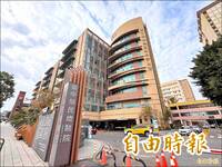 中榮神經外科爆「廠商進開刀房執刀」 2醫師各100萬交保限制出境