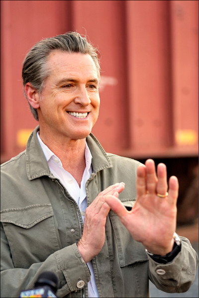 中英對照讀新聞》 Supreme Court clears way for California voting map that bolsters Democrats最高法院為加州有利民主黨的選區劃分地圖掃除障礙