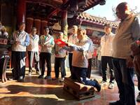 旗山天后宮抽出國運籤 揭示「先憂後吉」