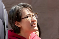 蕭美琴走春巧遇「蜻蜓停留鏡框」 內行人驚呼︰吉兆降臨！