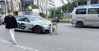 三寶無極限！BMW懸掛他牌追撞機車 遭「當場拔牌」移置保管