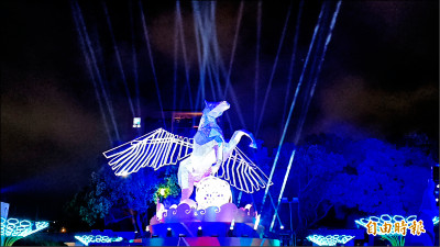 桃園燈會登場 機械飛馬主燈秀吸睛
